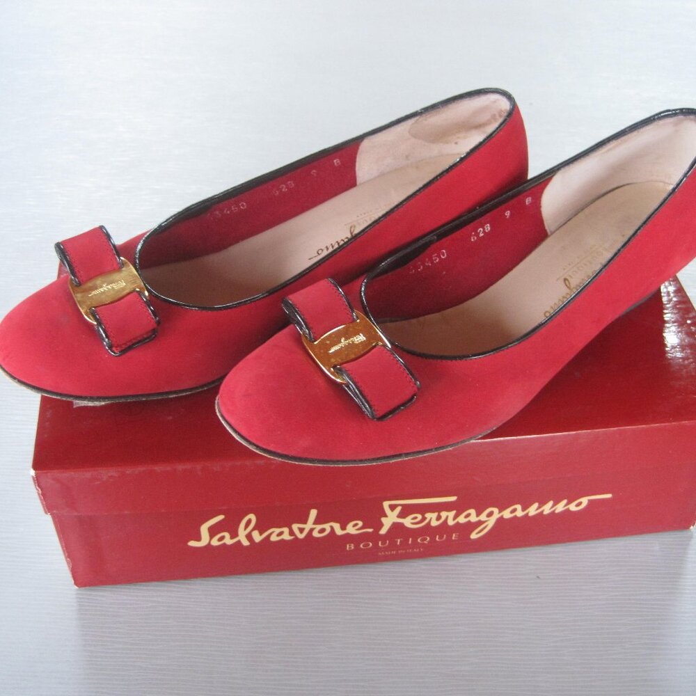 Salvatore Ferragamo Shoes Florence Italy 9B Gently Worn with Box
